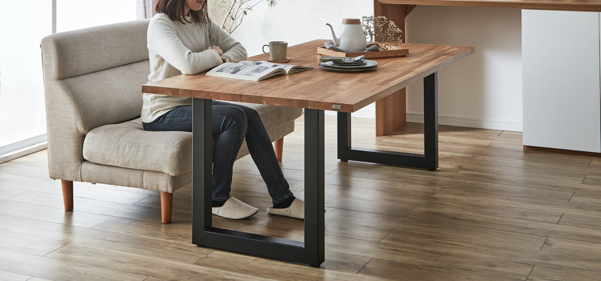 nav_table-desk_bd497ebe-cb65-